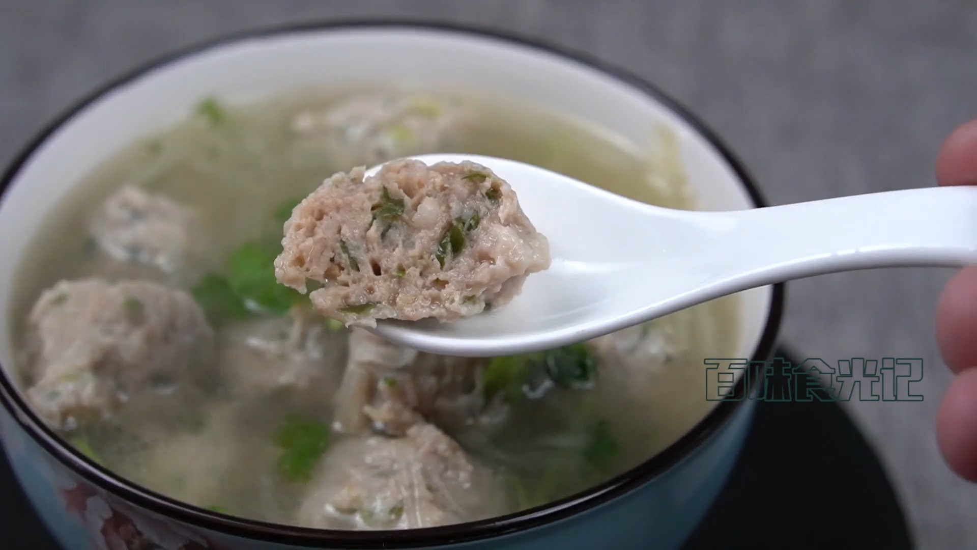 #不可辜负的美食#1个萝卜2两肉,汤鲜味美挡不住,关键就在这几步,帮助消化有好处