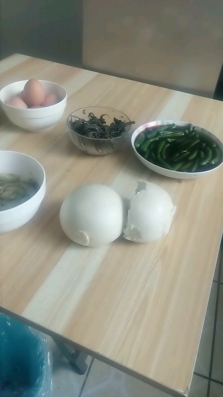 馒头咸菜