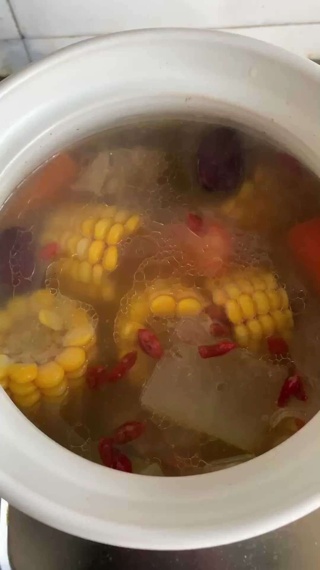 玉米胡萝卜排骨汤