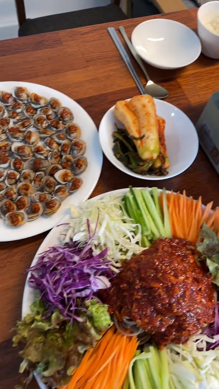 普通中韩家庭晚餐