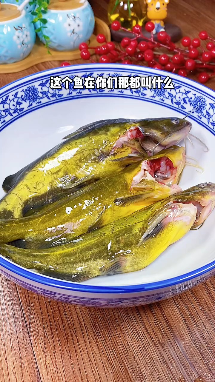 #美食#妈妈再忙也要多给孩子熬这个裙带菜鱼汤哦,汤鲜味美非常好喝