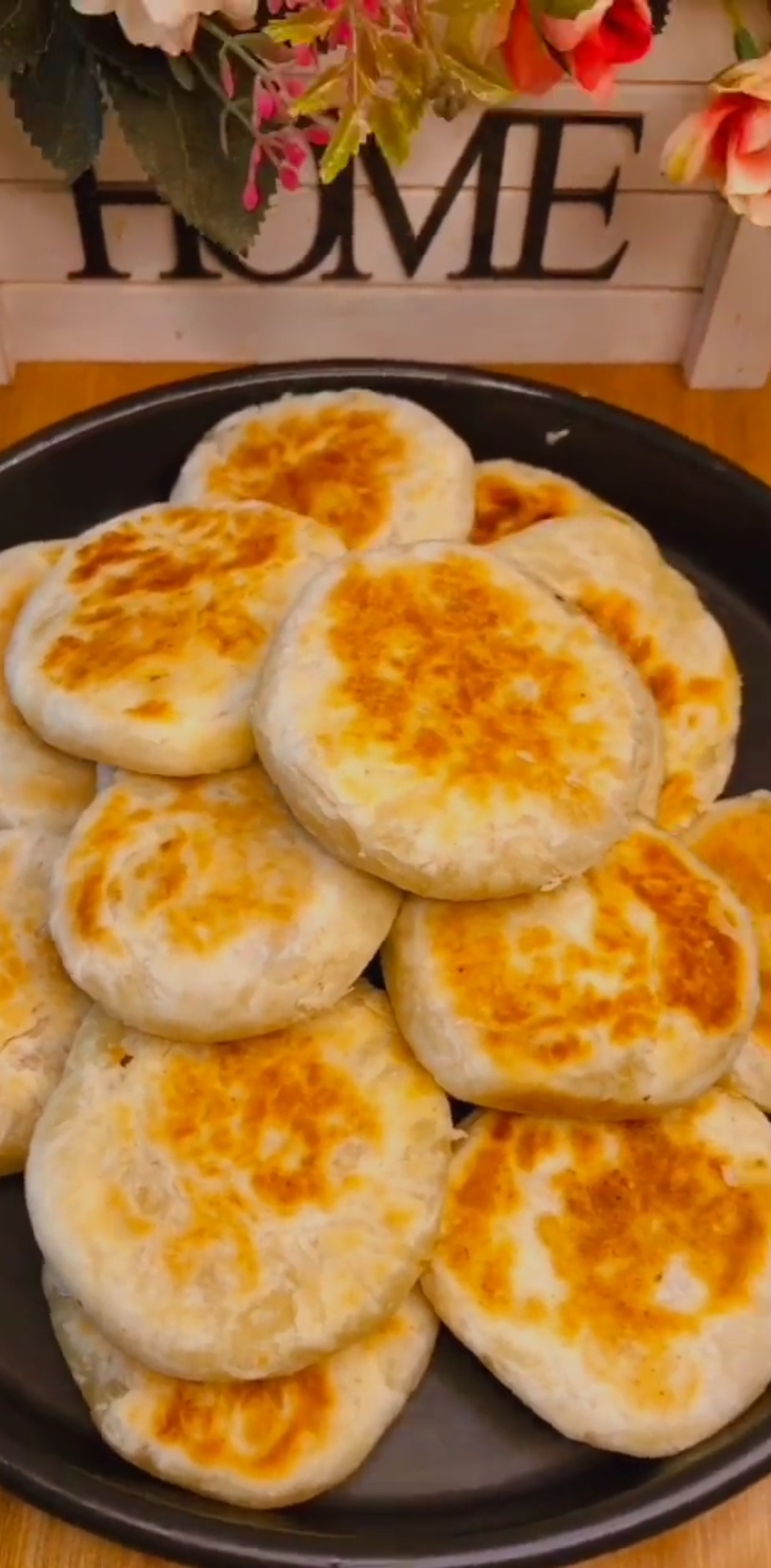 #美食#肉松小酥饼做法!