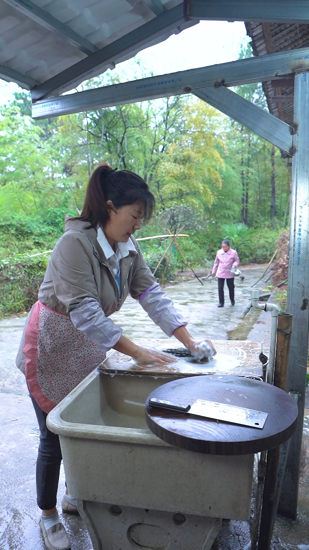 #美食#早餐吃米粉方便又美味，再煮些肉丸鱼丸搭配香辣拌粉，Q弹有嚼劲，当夜宵也不错