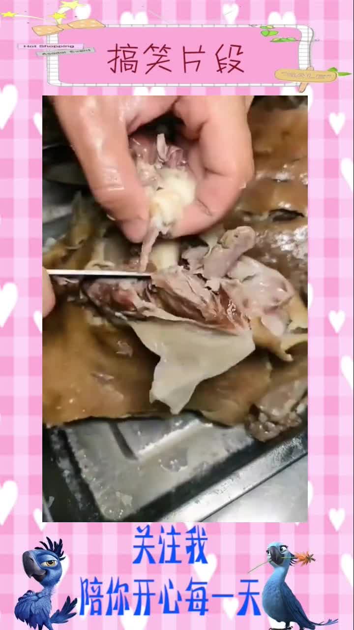 听说下雨天,大口吃肉,大口喝酒,心情就会变得很美丽。,搞笑视频