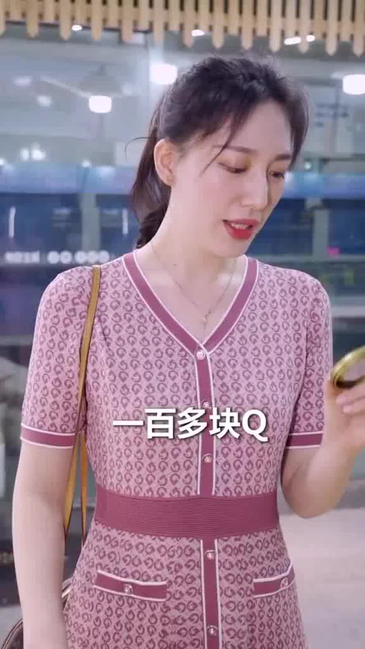 有钱人吃火锅,都是拿鱼子酱烫着吃,迪拜土豪都不敢这样吃!