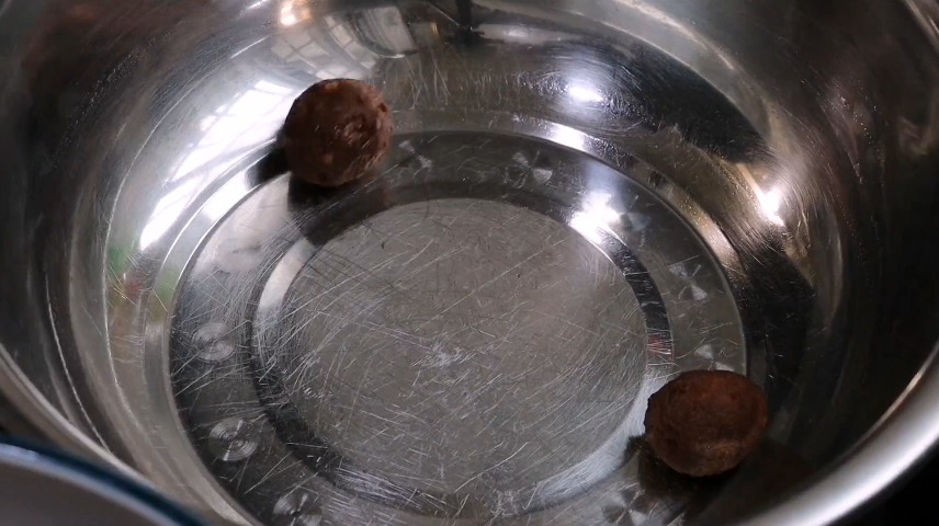 #美食#年夜必备炸牛肉丸,调味精准,香酥美味,技术要求太高请勿模仿,炸牛肉丸