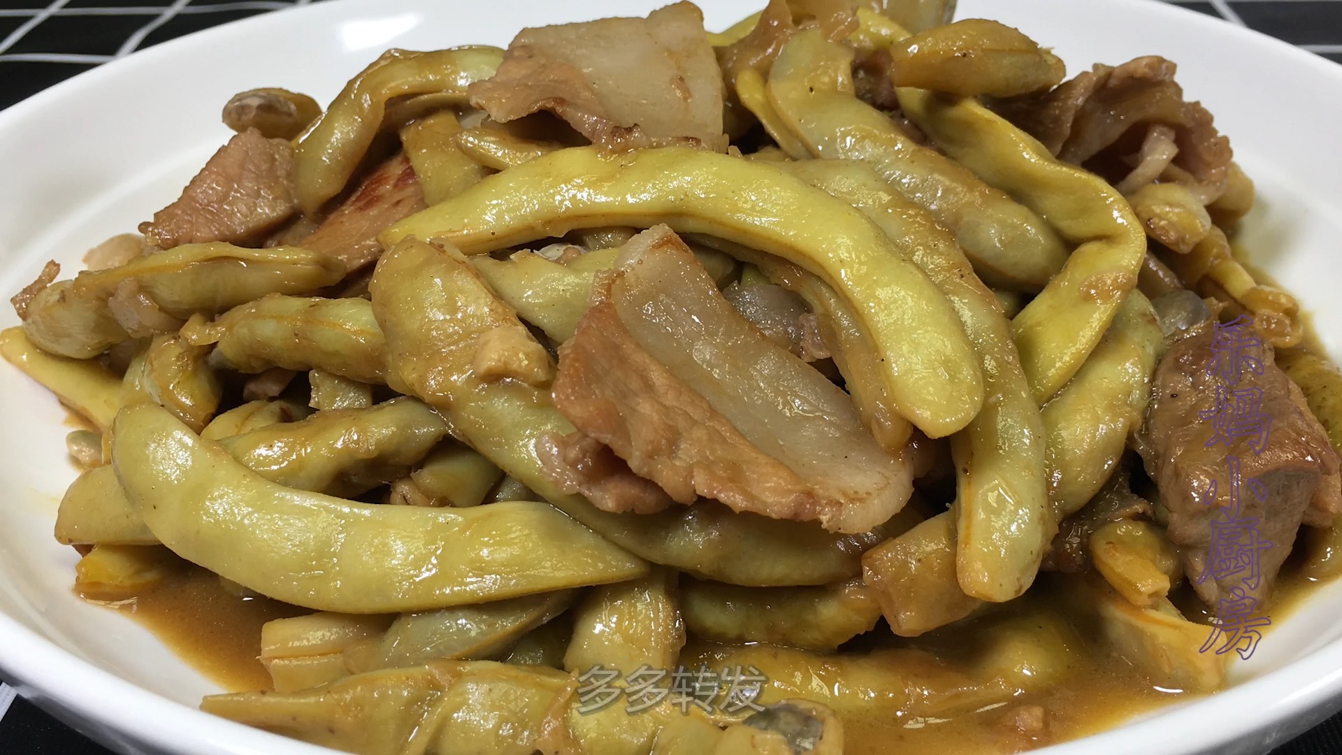 #美食#这样做的豆角百吃不厌,我家一周吃三次,做法简单营养又健康