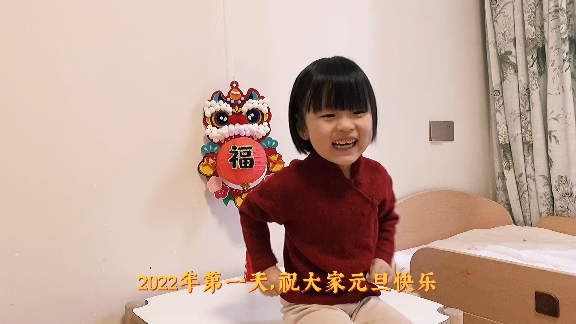 #家有萌宠#毛孩子们第一次吃饺子,小主人复读机式送祝福