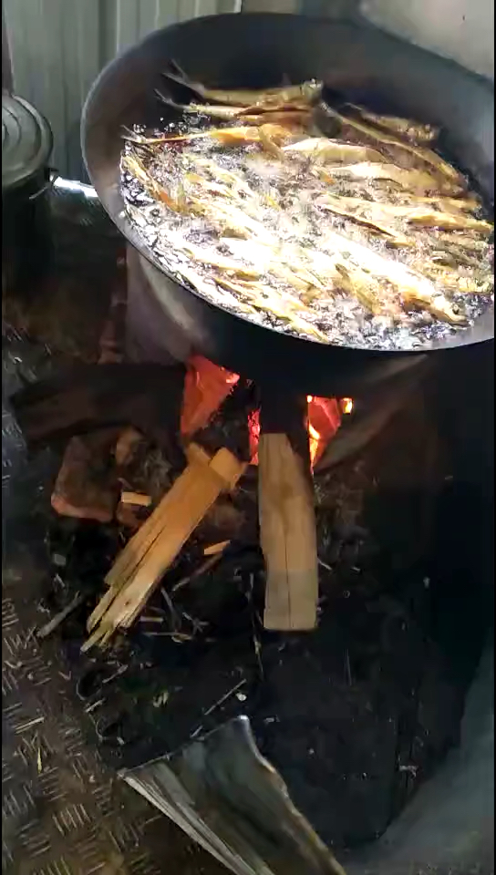 非转基因大锅油炸野生翘嘴鱼