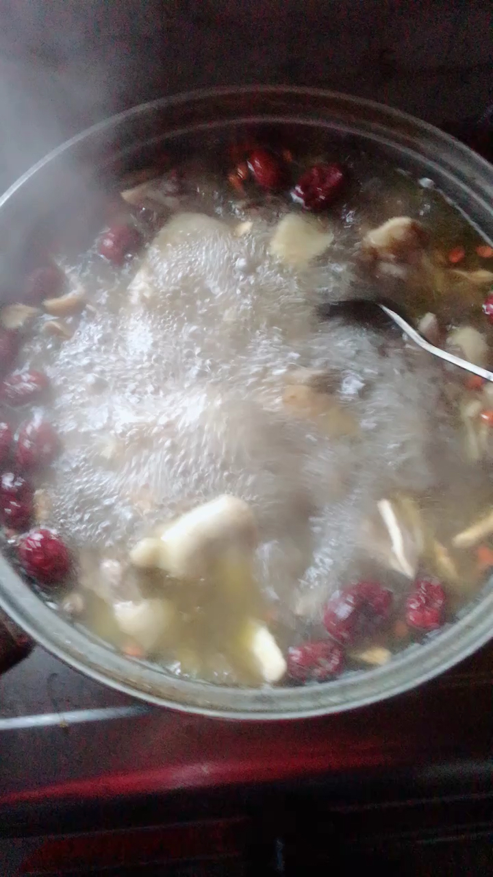牛大力煲鸡汤