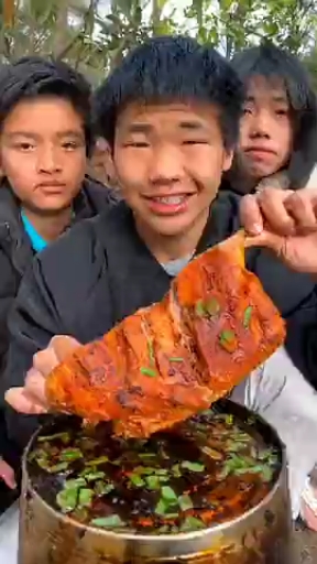 烤鸭腿,最大块给妈妈吃