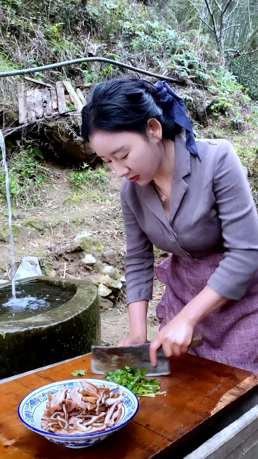 #猪头肉#这世上没有谁能真的感同身受，也没有任何人会成为你永久的避风港，只有你自己才是自己