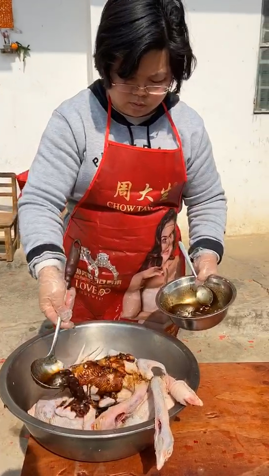 #秀出我的家乡味#泥窑鸡上集