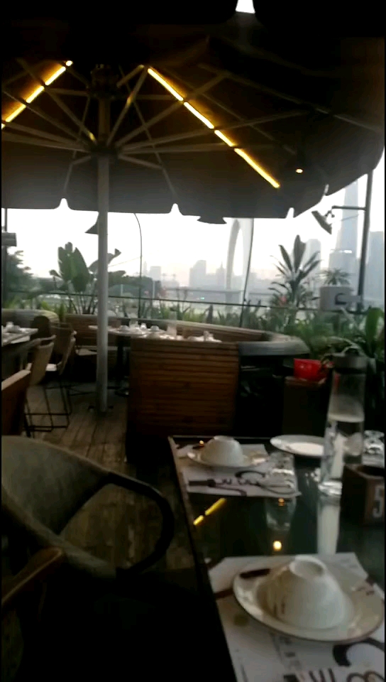 下午茶时间到了,来杯咖啡吧