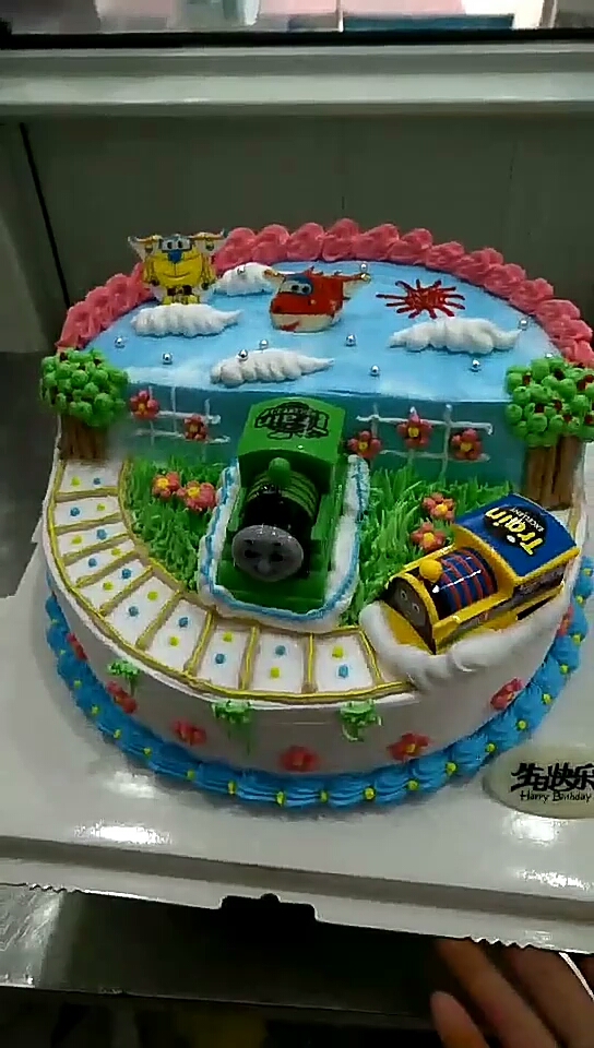托马斯生日蛋糕小朋友们喜欢的欢迎定制蛋糕