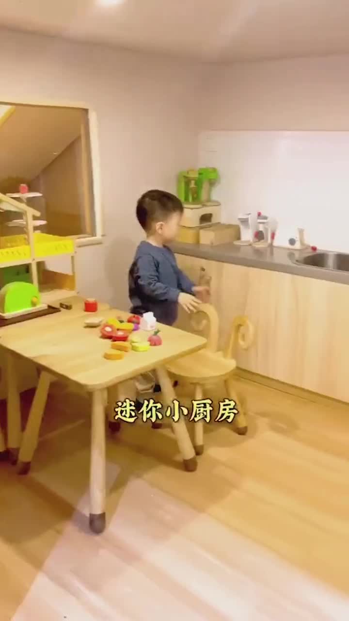 一边遛娃一边又能享受美食的餐厅,还能开生日派对哦~