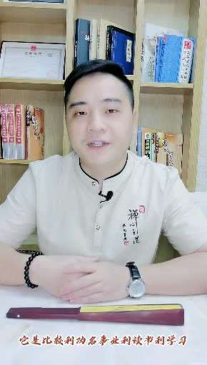 #鱼缸#家里有鱼缸到底养几条鱼合适呢