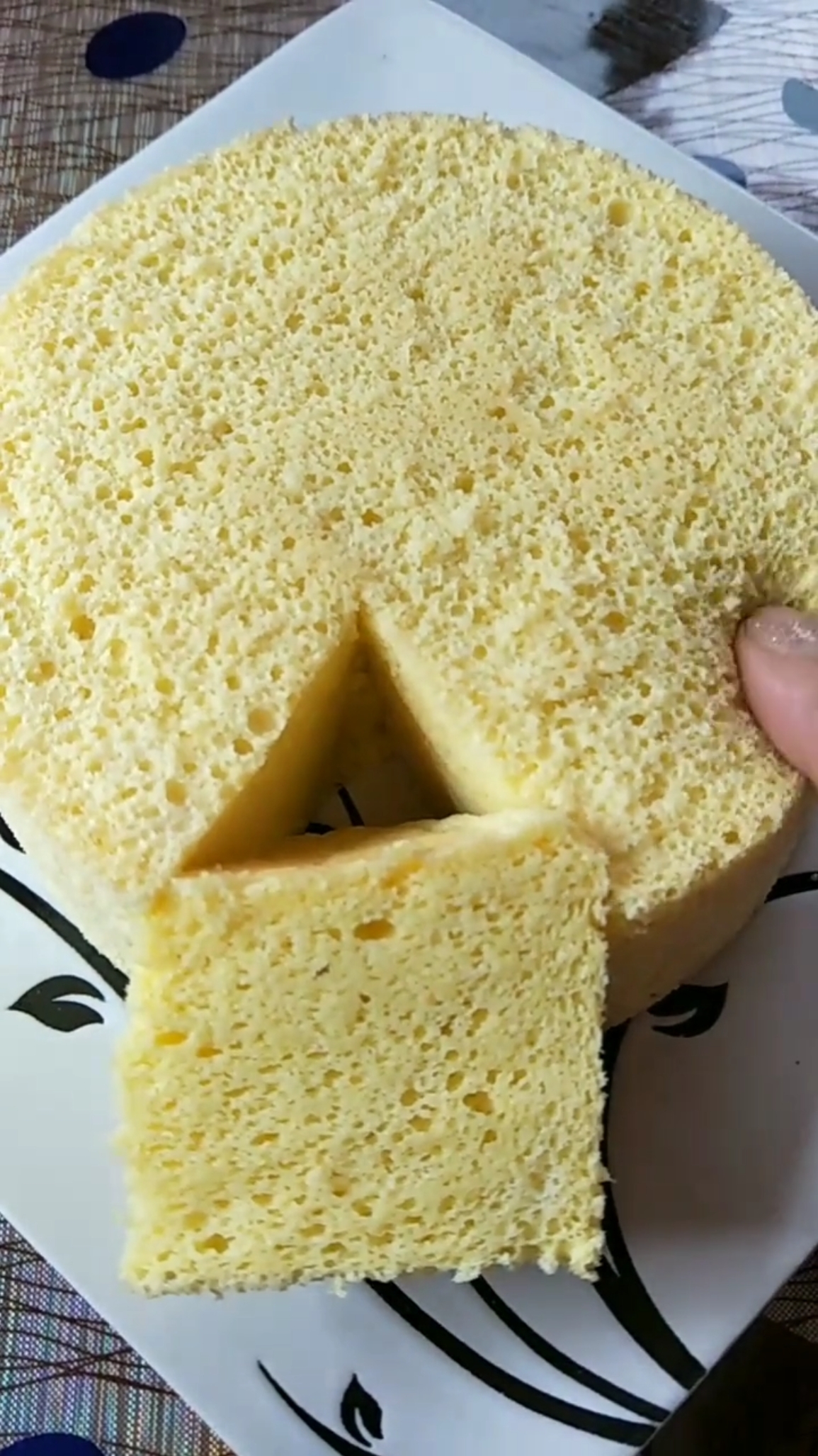 #美食#和大家分享玉米面蒸蛋糕的做法