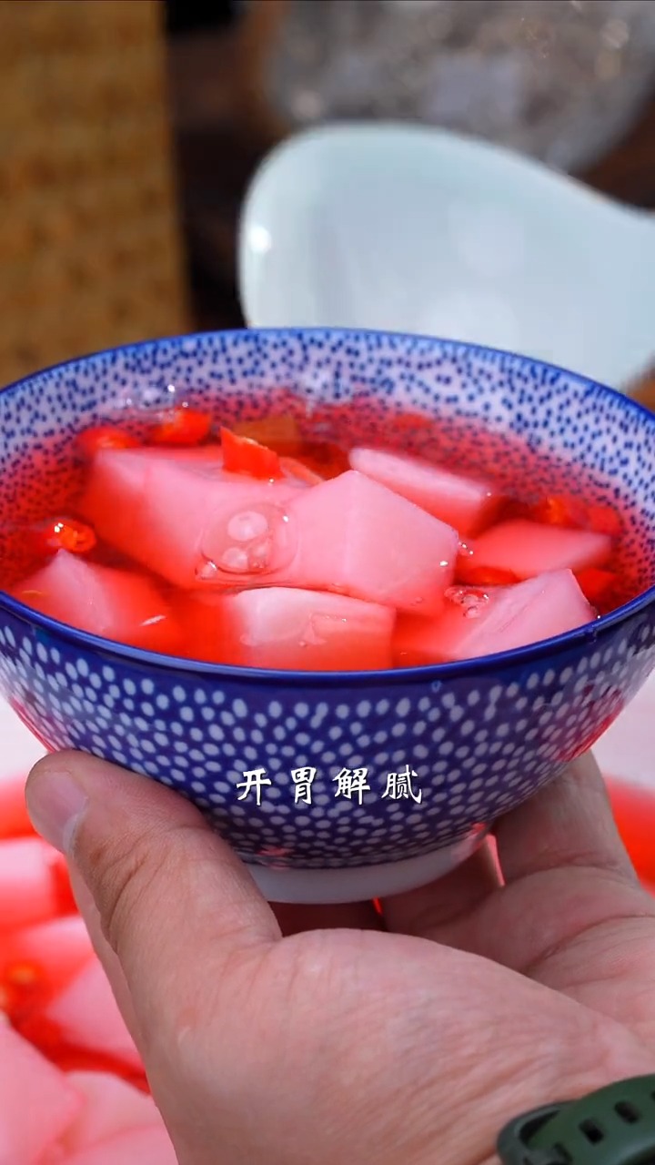 #美食#火锅店的泡萝卜每次都点,吃火锅解腻,配炒米饭爆赞。