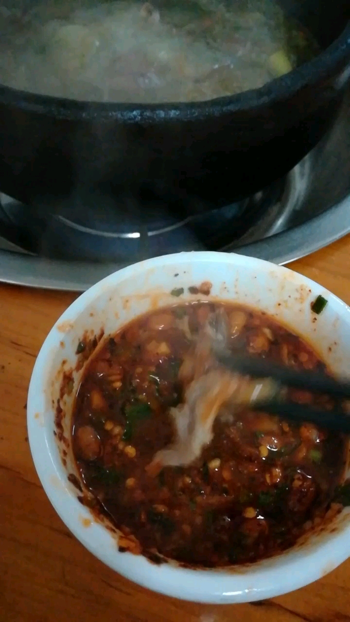 #舌尖上的旅行#我的最爱,总算吃上了,贵州花江狗肉