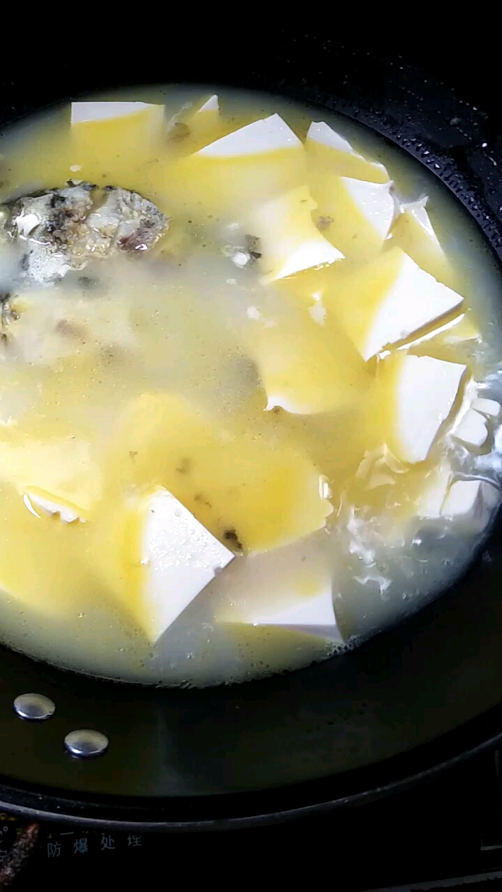 鲫鱼豆腐汤