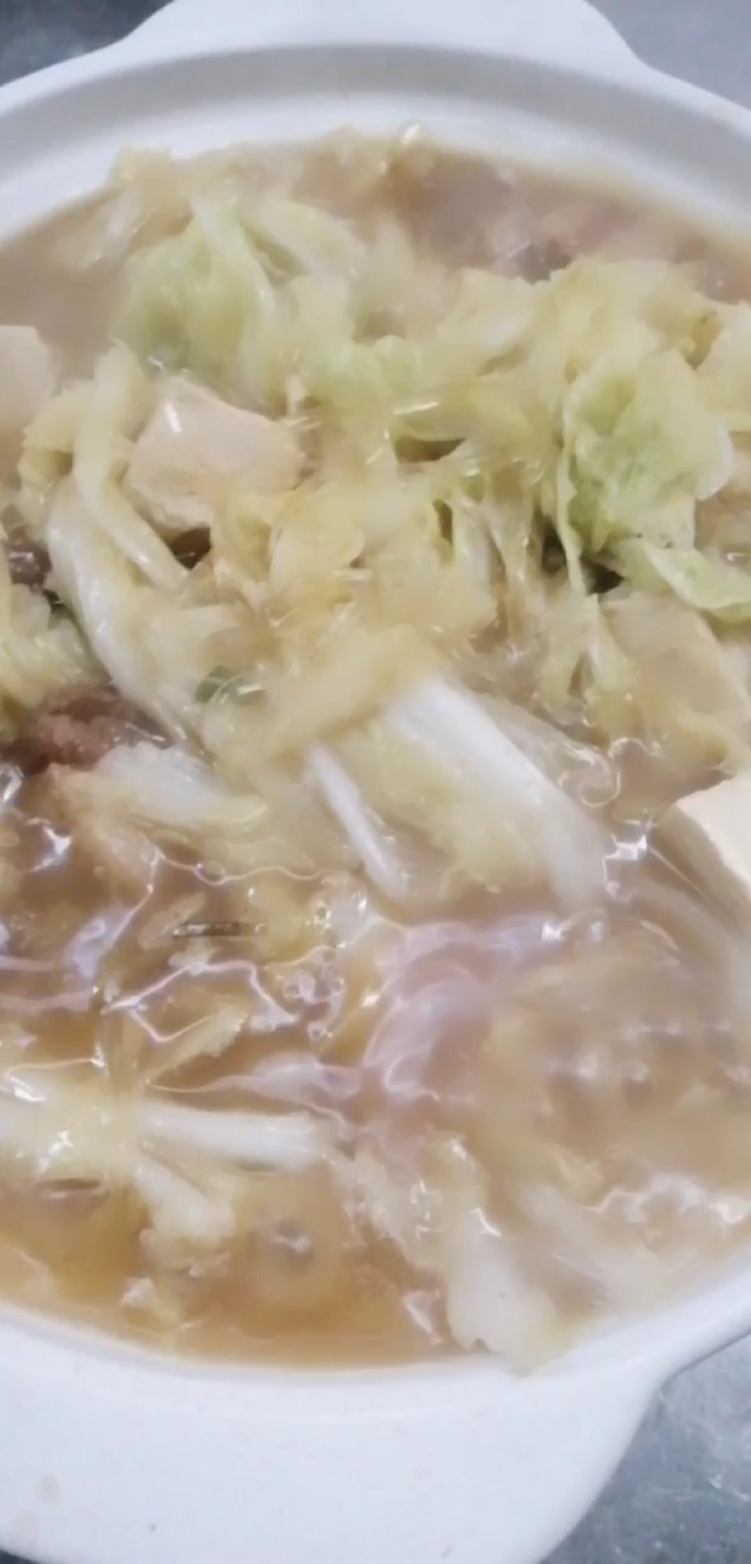 天气凉了,红烧肉大白菜炖豆腐,你们感觉怎么样?