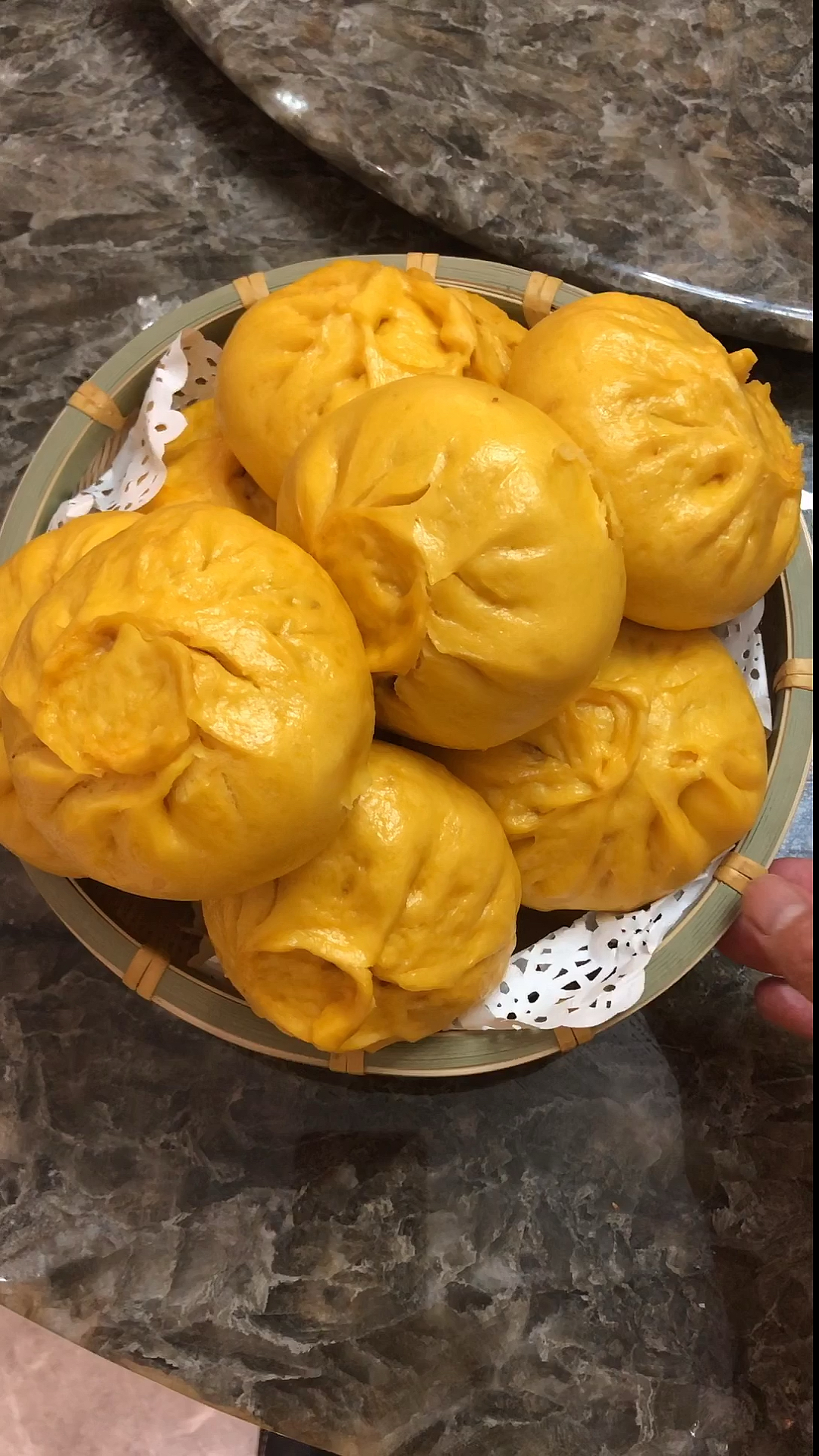 中午就吃南瓜大包子,虾仁猪肉玉米馅