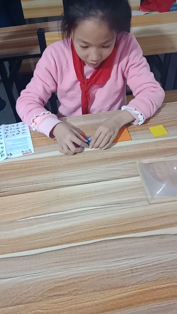 用七巧板怎么拼长方形呀?你试过吗