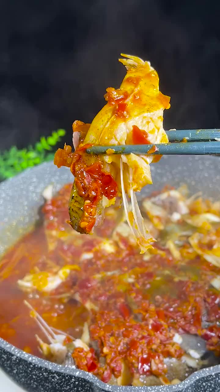 #我要上热门#剁椒鱼头不用每次都蒸,这样做也非常好吃下饭