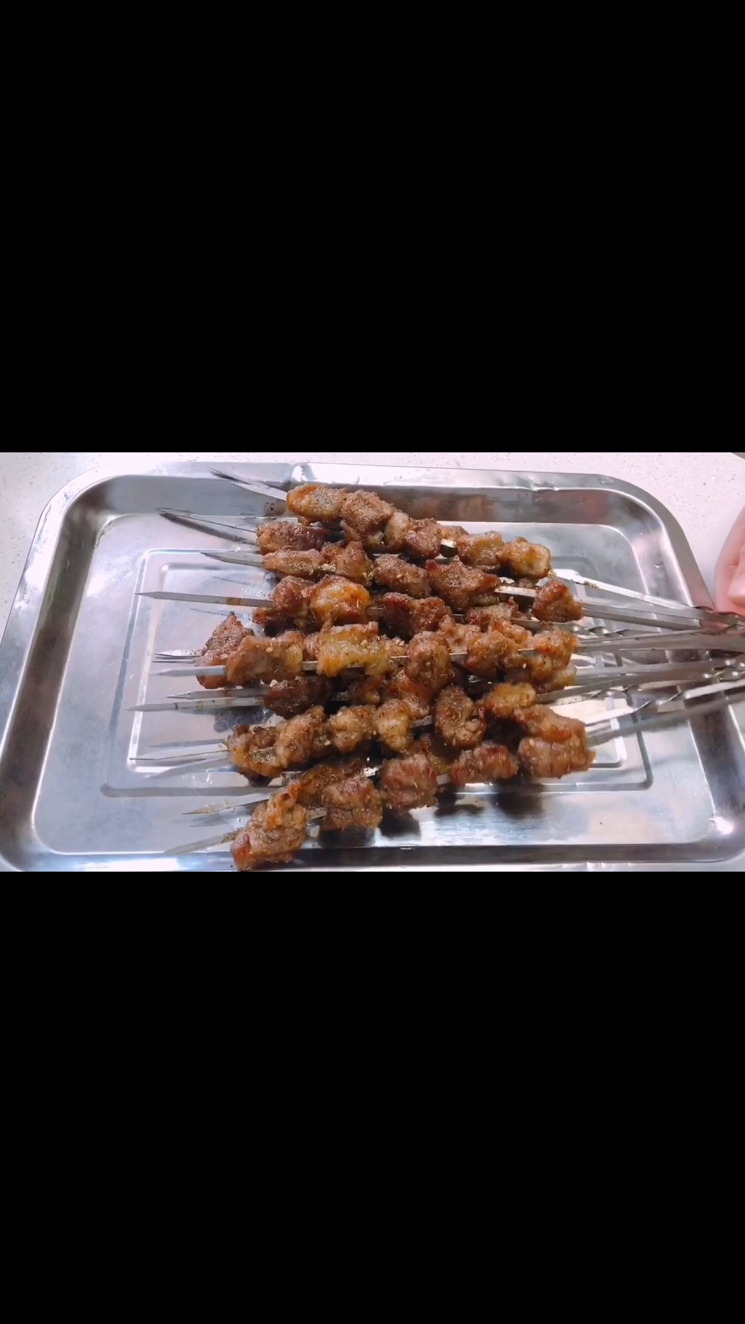 大厨教你羊肉串正宗腌制方法,烤出来外焦里嫩原汁原味媲美烧烤店