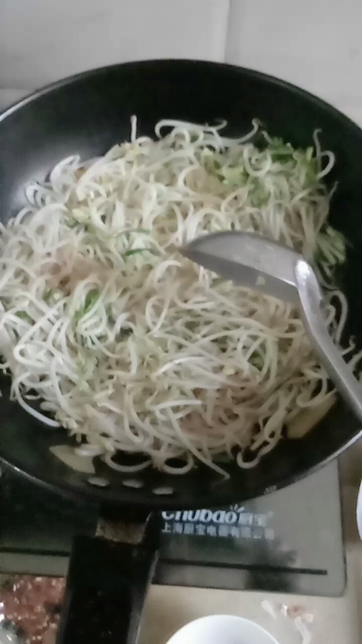 炒豆芽 