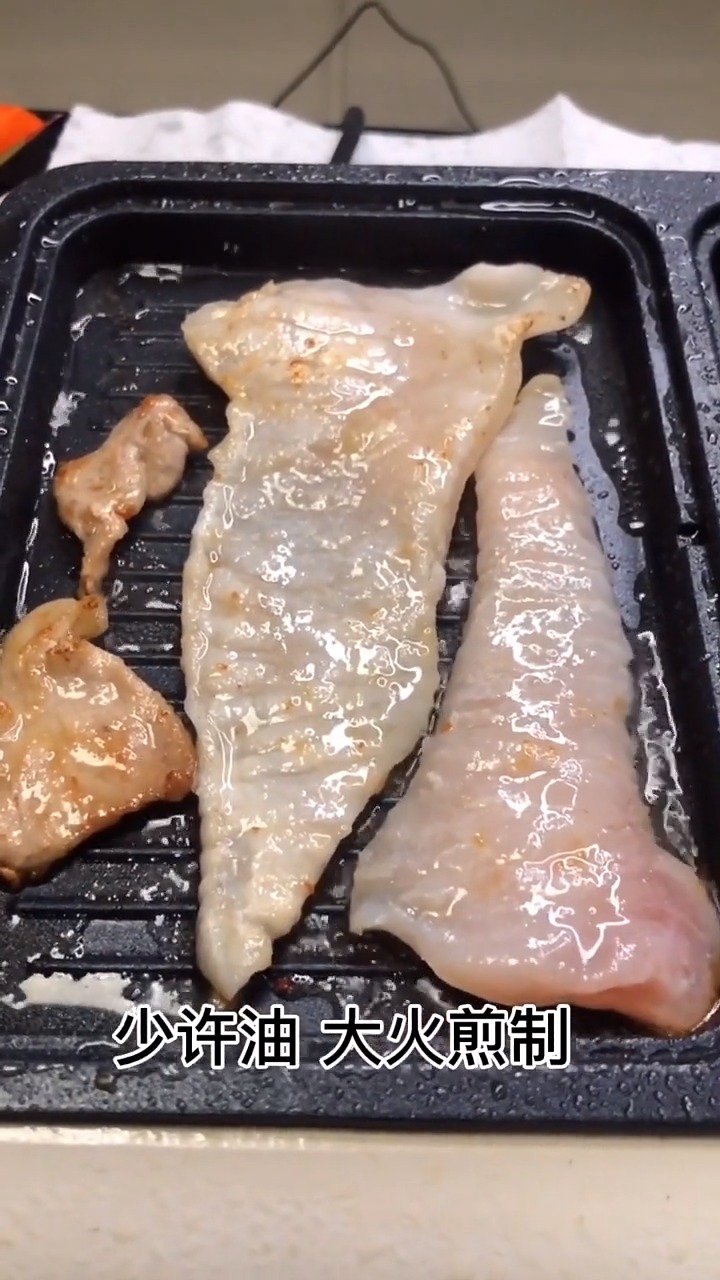 香煎巴沙鱼 下雨声的美妙 入口外焦里嫩的顺滑