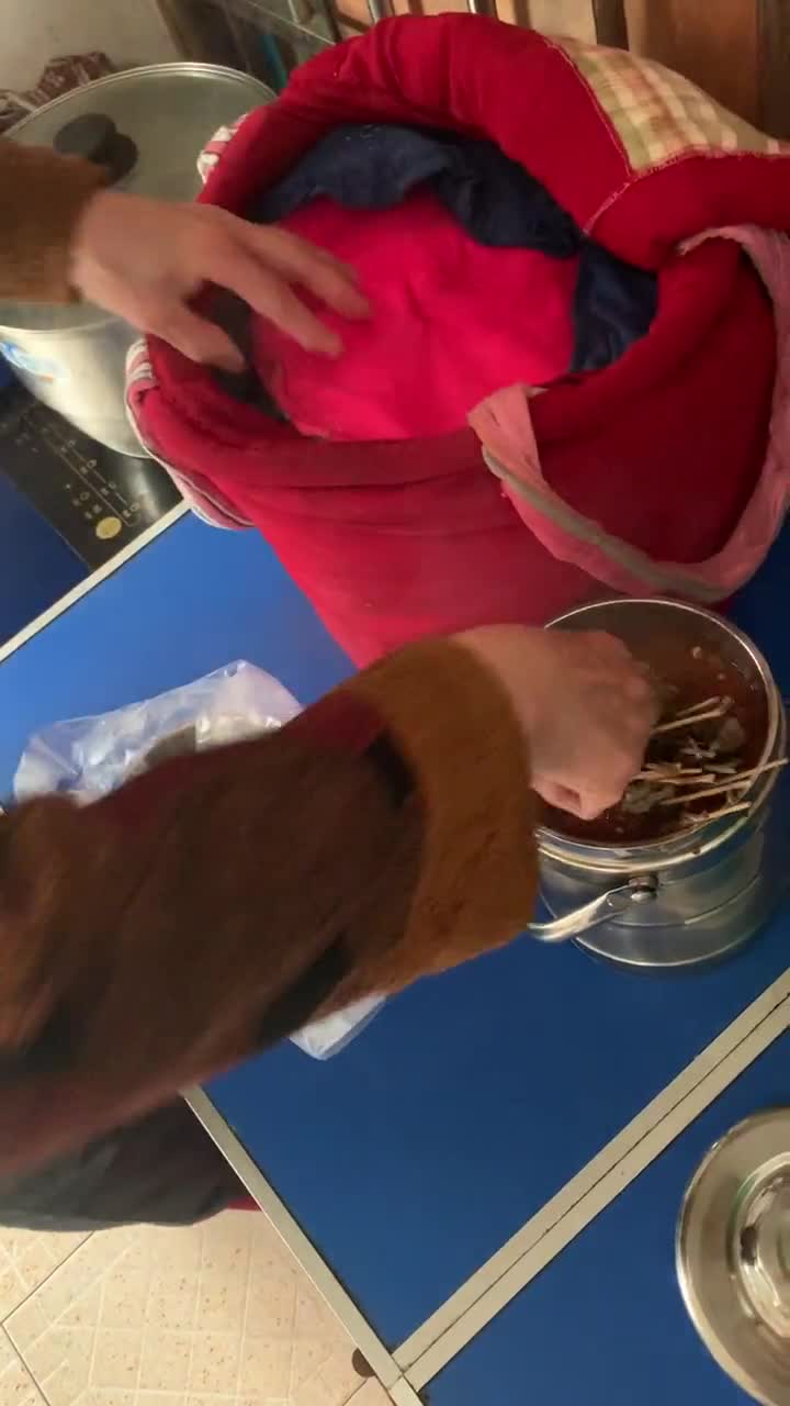 又去吃姨婆小吃,二十多年不变的味道,小时候的味道,今天还有小丸子哦柳州小吃