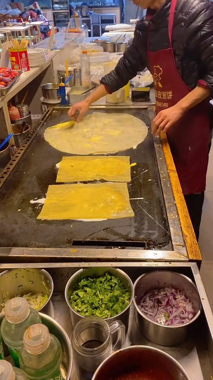 #美食记#美味的烤冷面手抓饼