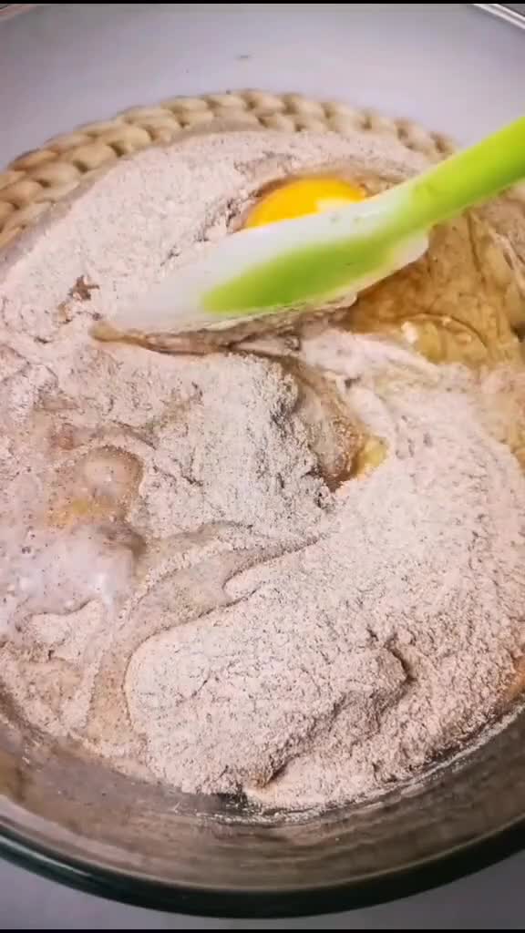 全麦红豆面包,味道特别的好吃,低卡低脂吃了不会胖