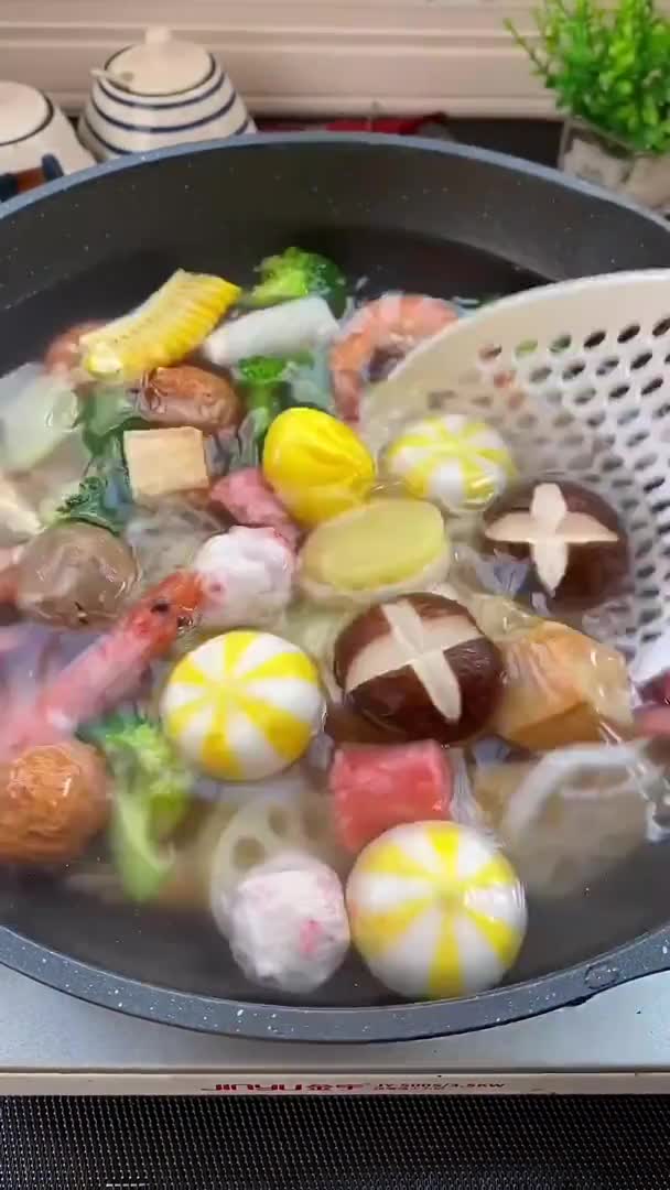 #我要上热门#自己在家做的麻辣香锅,比烧烤摊的还好吃,麻辣鲜香做法又简单麻辣香锅干锅虾烧烤