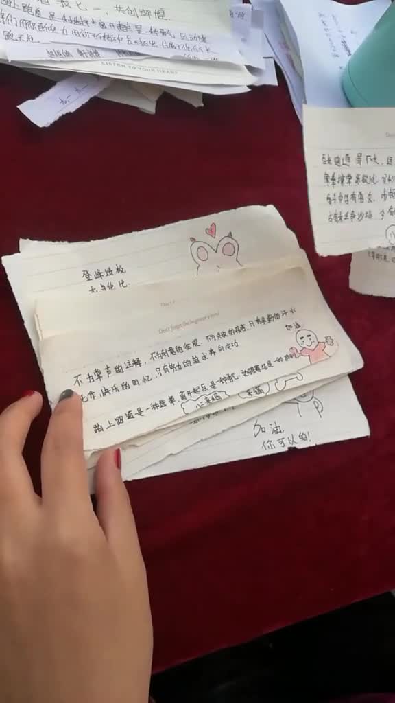 学校运动会看到的一些特别的加油稿,孩子们棒棒的哦,加油,你们是最棒的