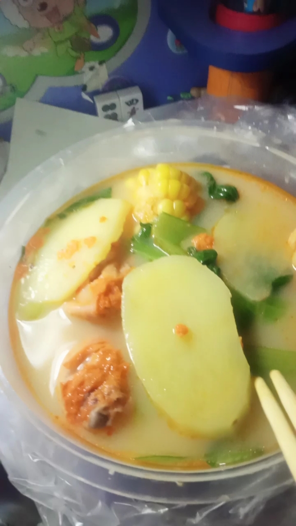 中午吃麻辣烫