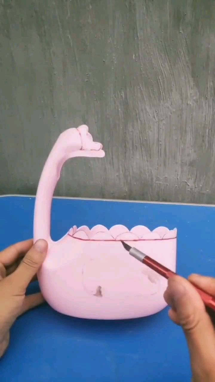 洗衣液的桶不要扔,可以这么做