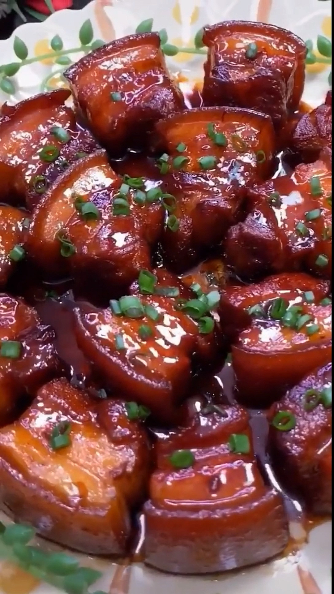#自制家庭美食#红烧肉最家常的做法,肥而不腻,简单易学,超级好吃
