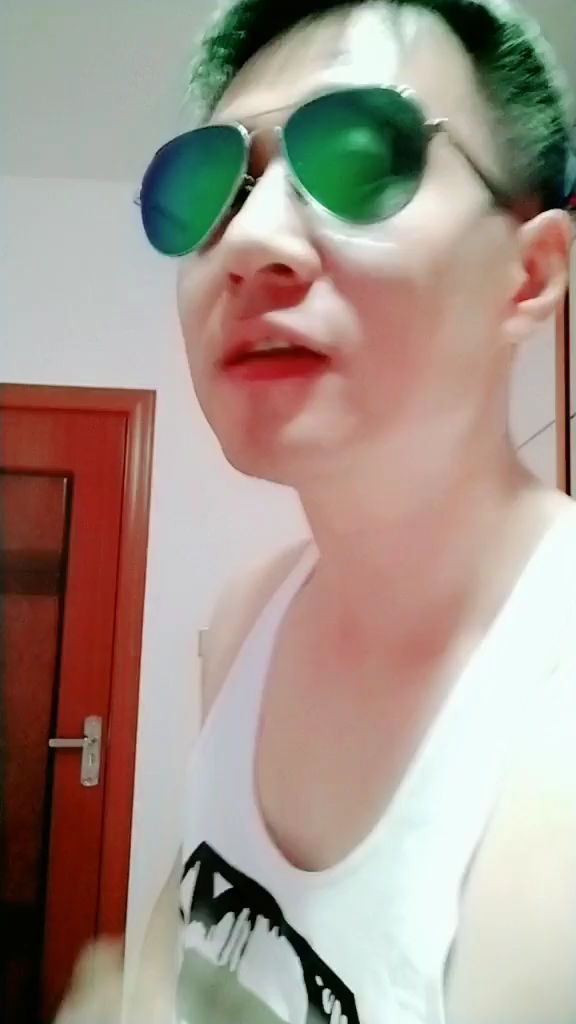 卡路里我的天敌,燃烧我的卡路里,男版卡路里,大家感受一下