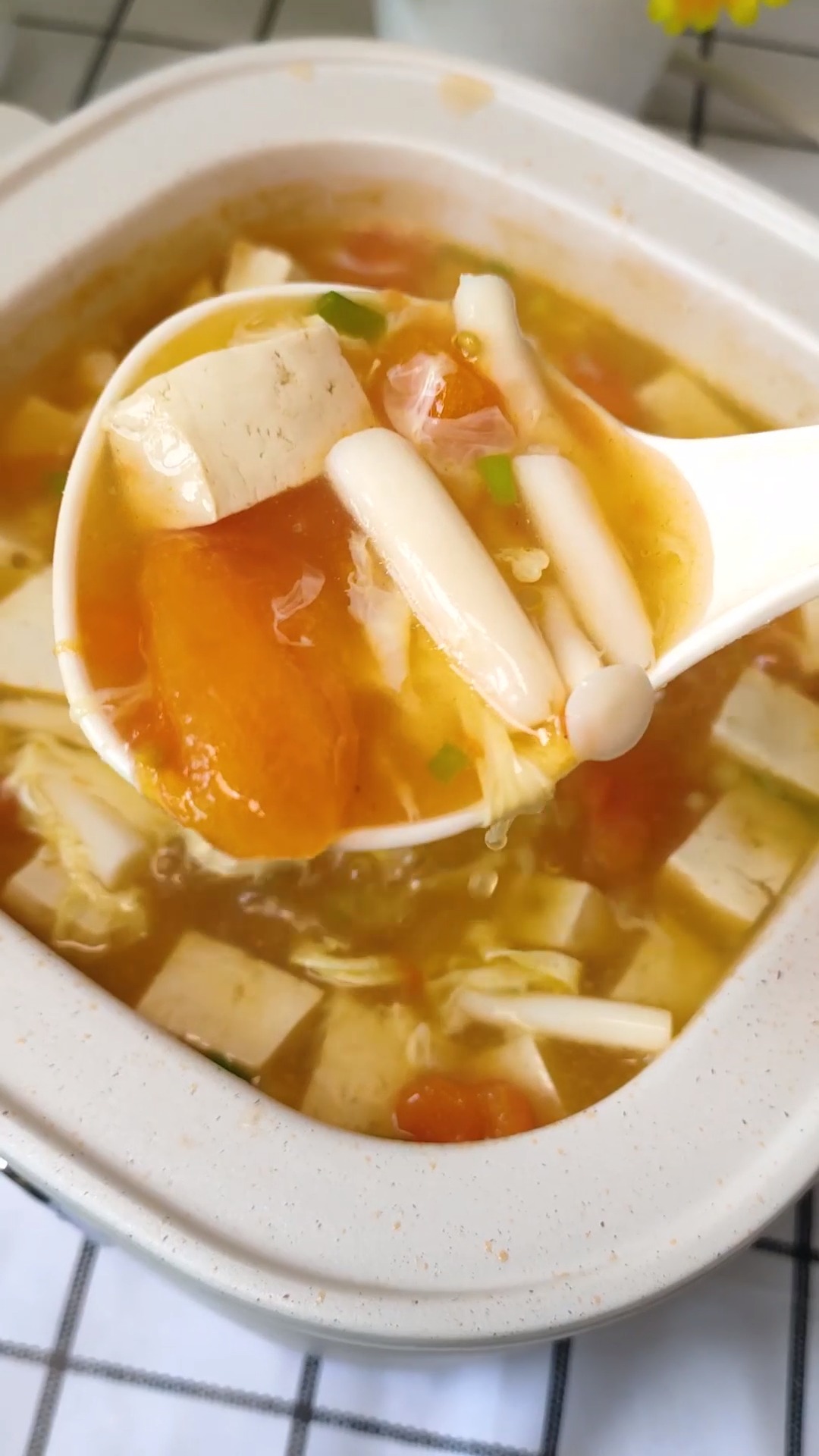 #养生汤#巨好喝的豆腐鲜菇汤,简单又美味,忍不住喝了3碗