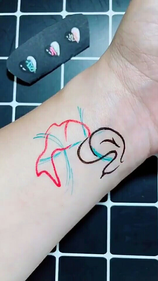 手绘双鱼座标志,有双鱼的宝宝吗
