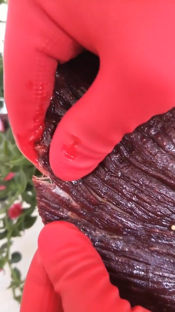 #美食#快扔掉你的假牛肉粒吧,这才是真正的内蒙古风干手撕牛肉干,好吃不贵#内蒙古