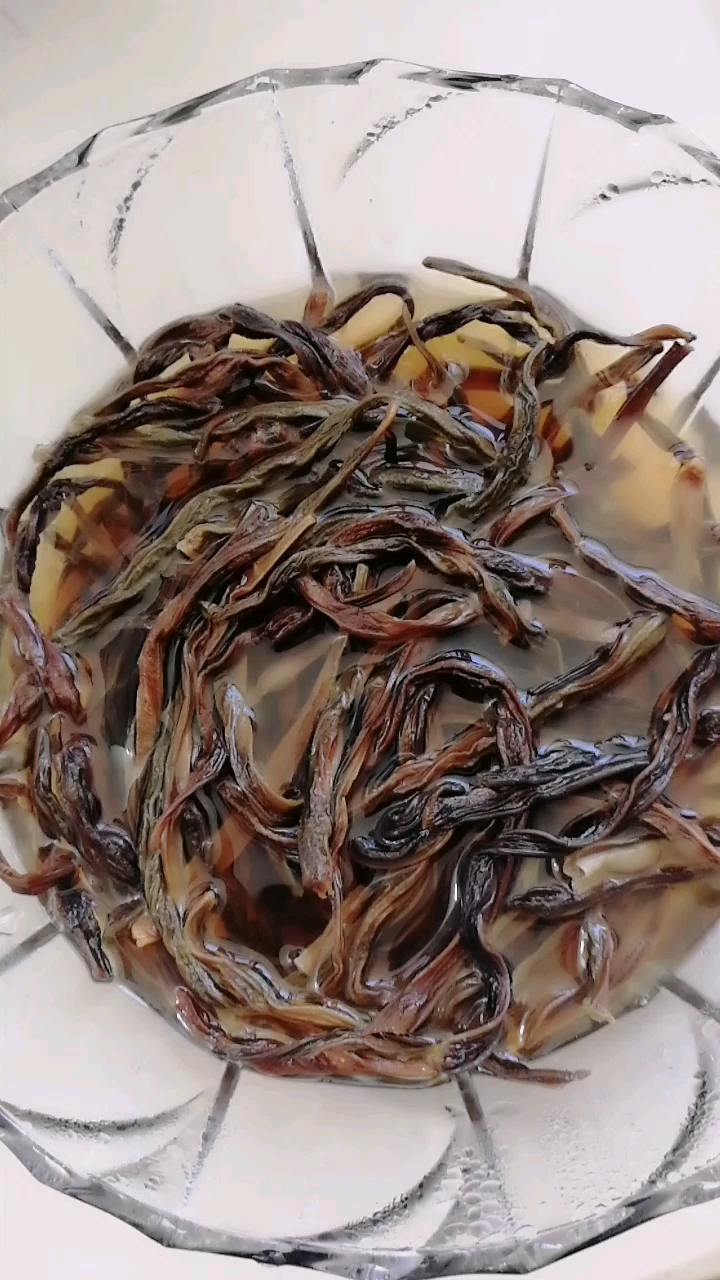 下午的猪脚炖干豇豆汤