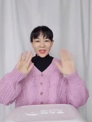 #理象国  #水饺 在寒冷的冬天里能吃到热气腾腾的像妈妈包的饺子,太赞啦