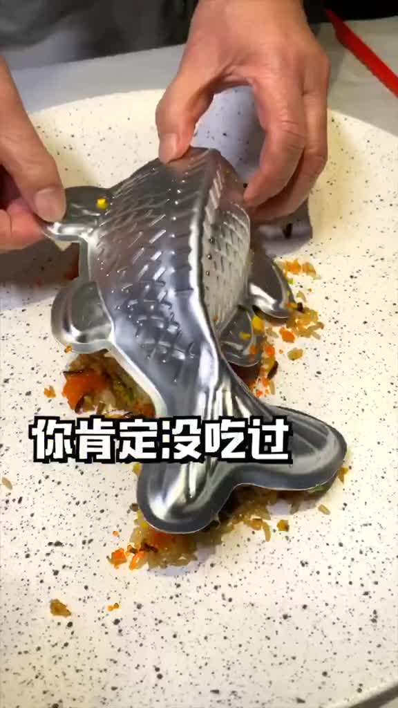 来自《食神》的黄金炒饭,还有养生的花胶鸡,这家复古港味餐厅别错过咯 #我是美食创作者 #西
