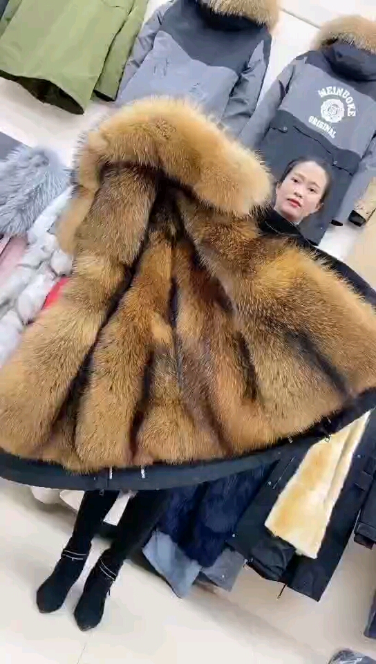 #街拍#貉子毛