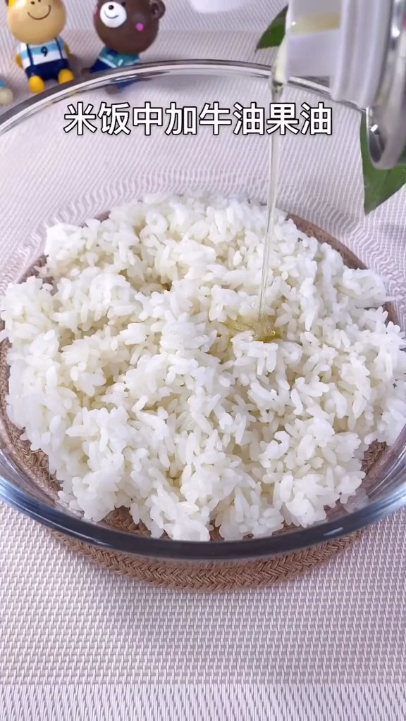 没有模具也能做出全网超火的饭团,全家抢着吃