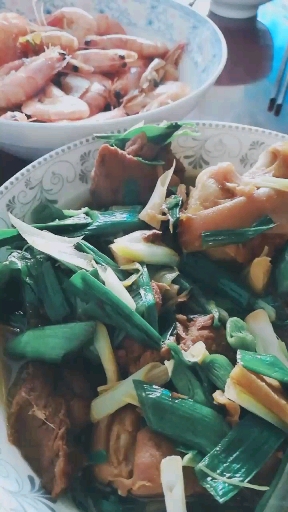 丰盛的午餐